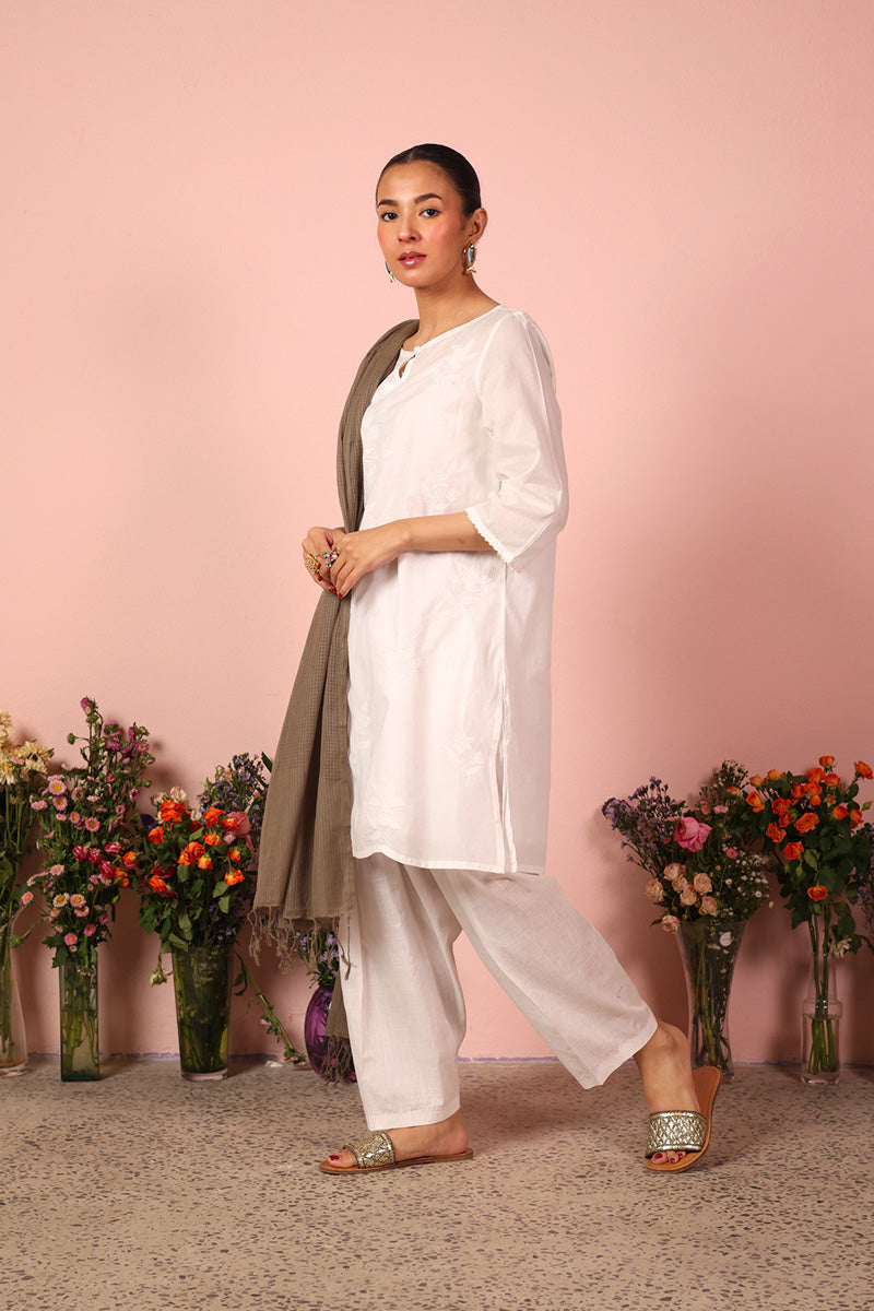 Dastak-e-Nureh Ensemble