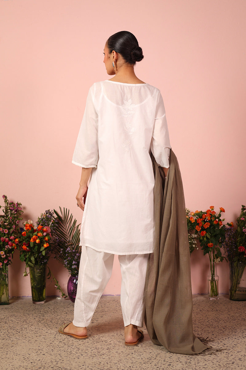 Dastak-e-Nureh Ensemble