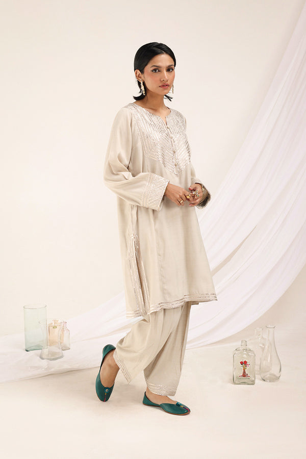 Sunehri Naqsh Zareen Suit