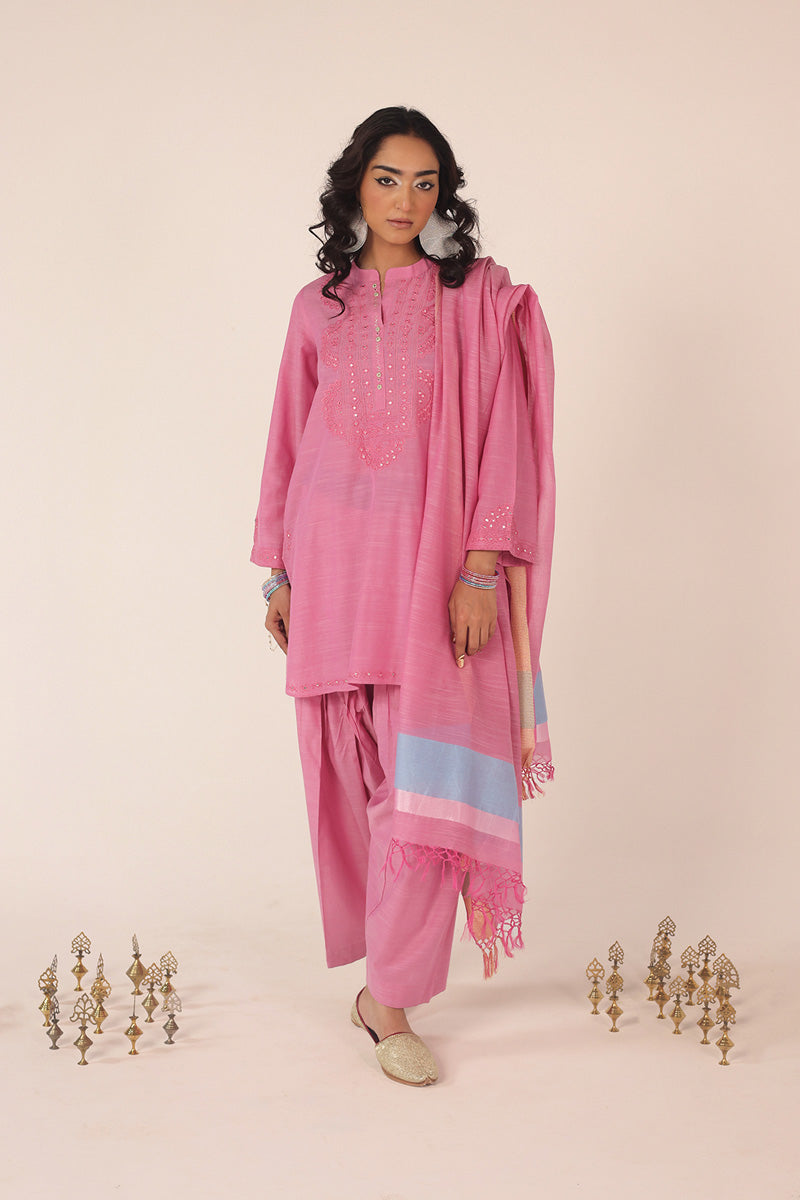 Aina Jhalak Suit