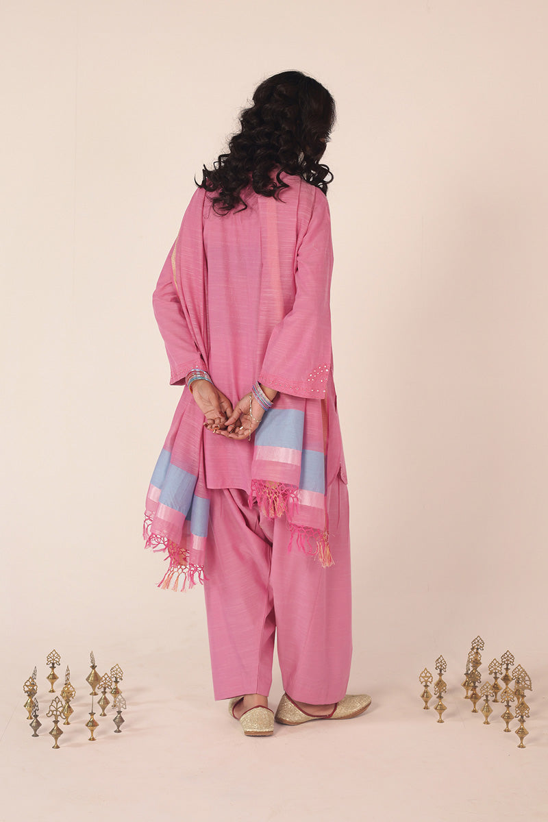 Aina Jhalak Suit