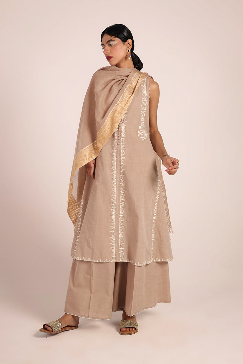 Aina Royale Suit
