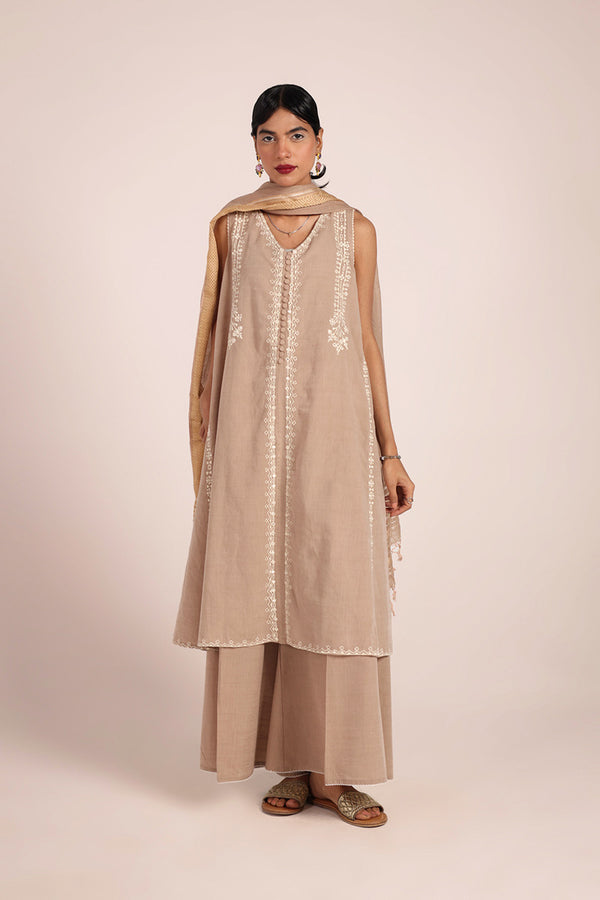 Aina Royale Suit