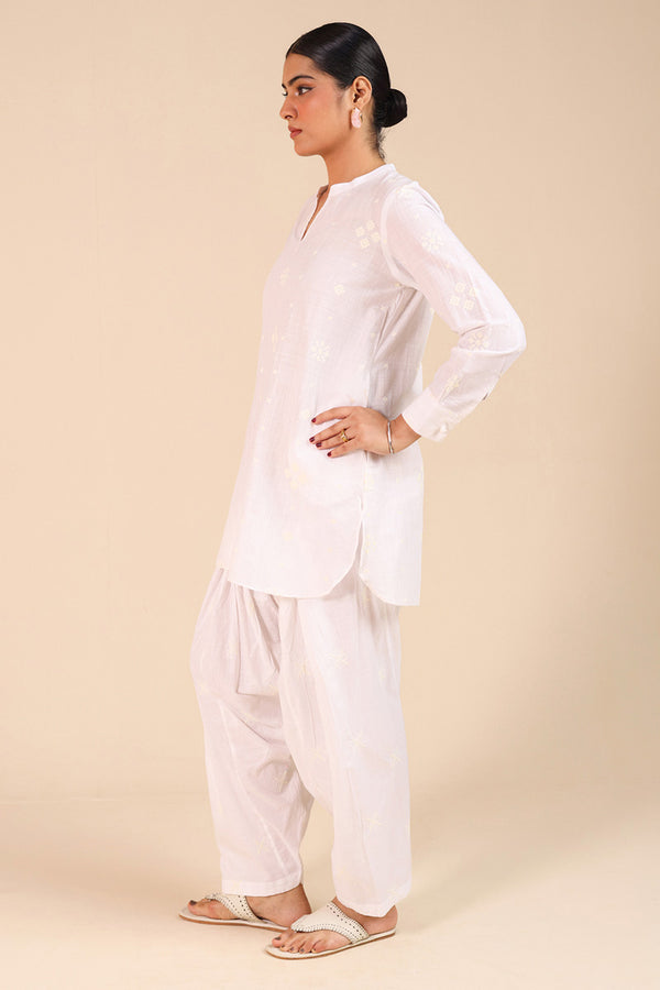 Chakoor Embroidered Set