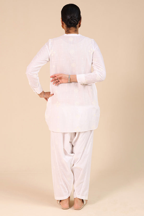 Chakoor Embroidered Set