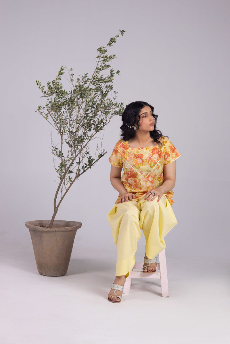 Khushbu Gota Gleam Set