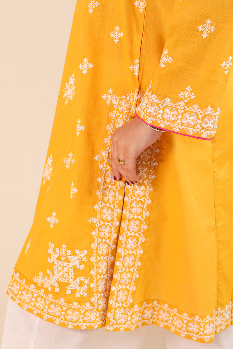 Chakoor Embroidered Kurta