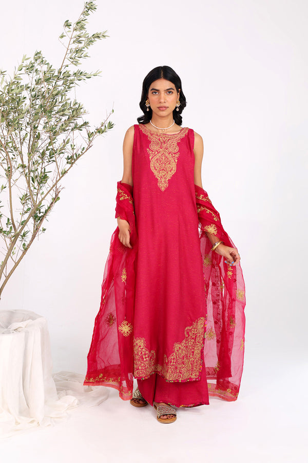 Hues of Red Golden Drift 3 Piece Suit