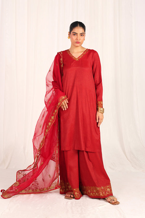 Gleaming Hues Of Red 3 Piece Suit