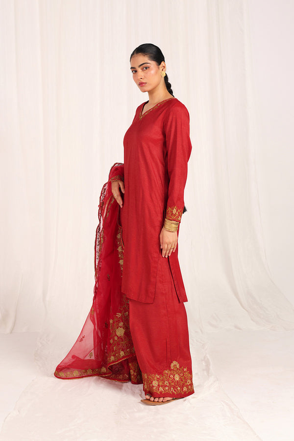 Gleaming Hues Of Red 3 Piece Suit