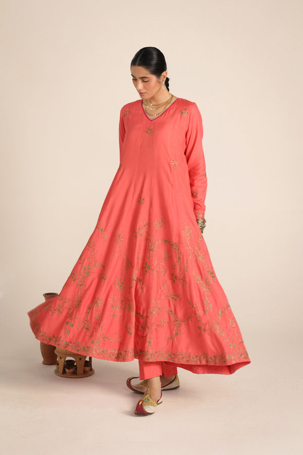 Hues of Red Gilded Flare Ensemble