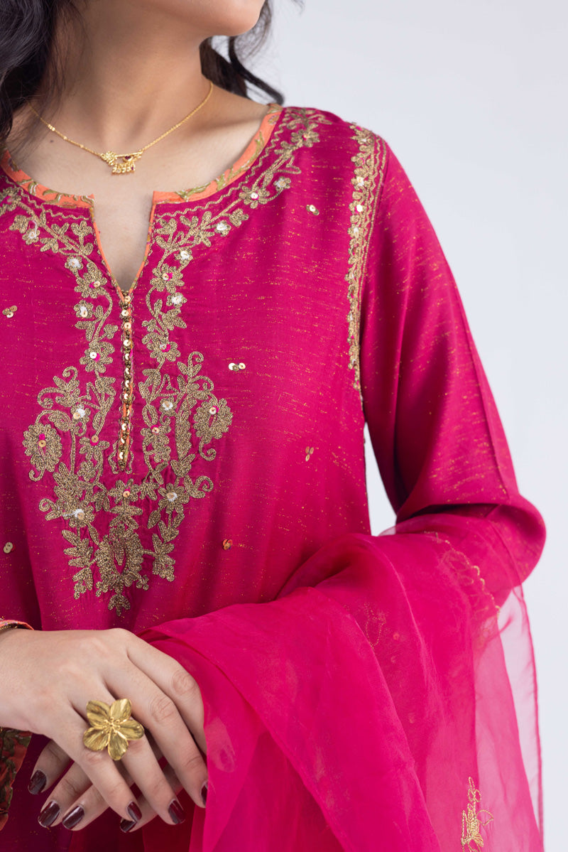 Hues of Red Signature 3-Piece Suit