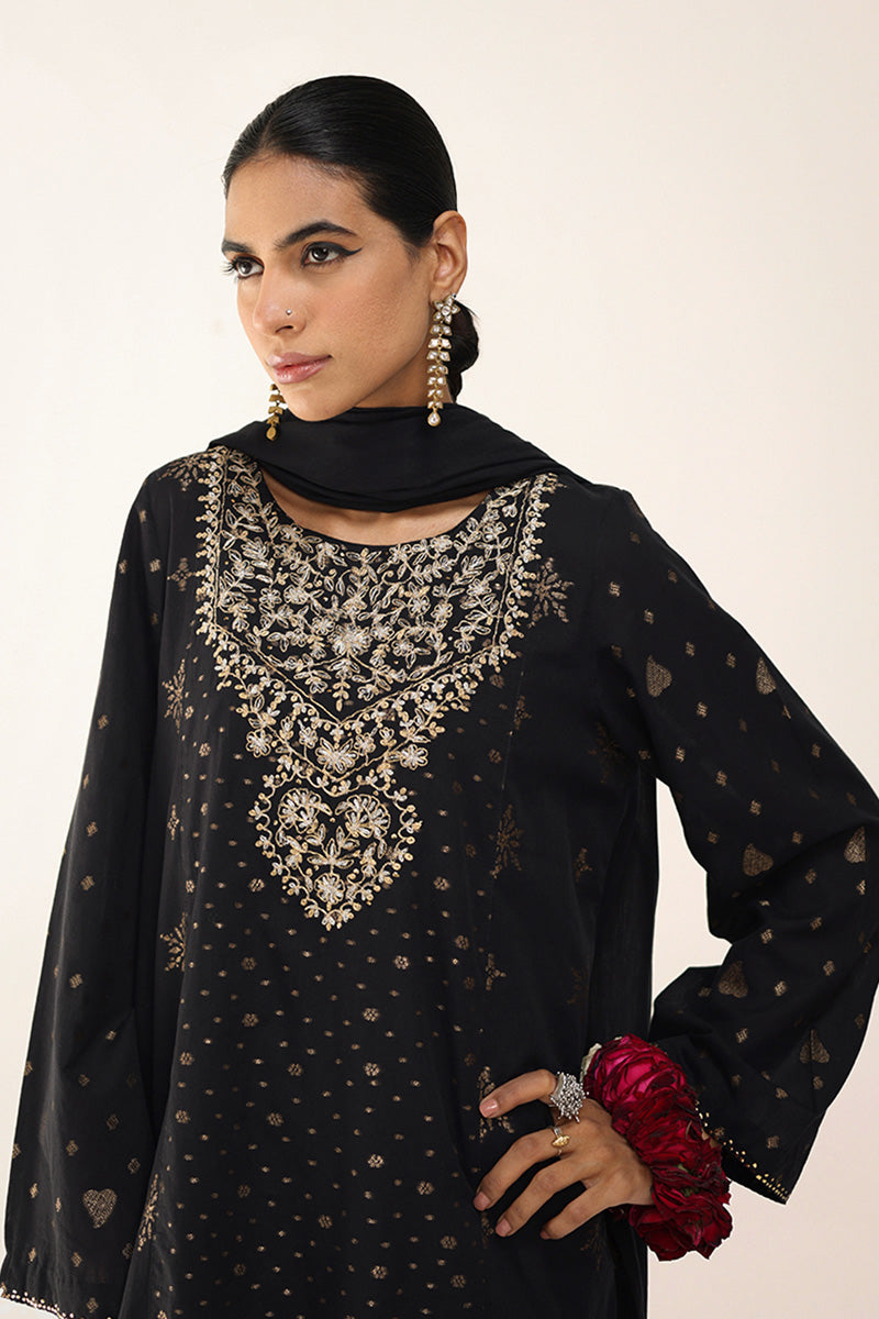 Raat ki Rani Raqs Suit