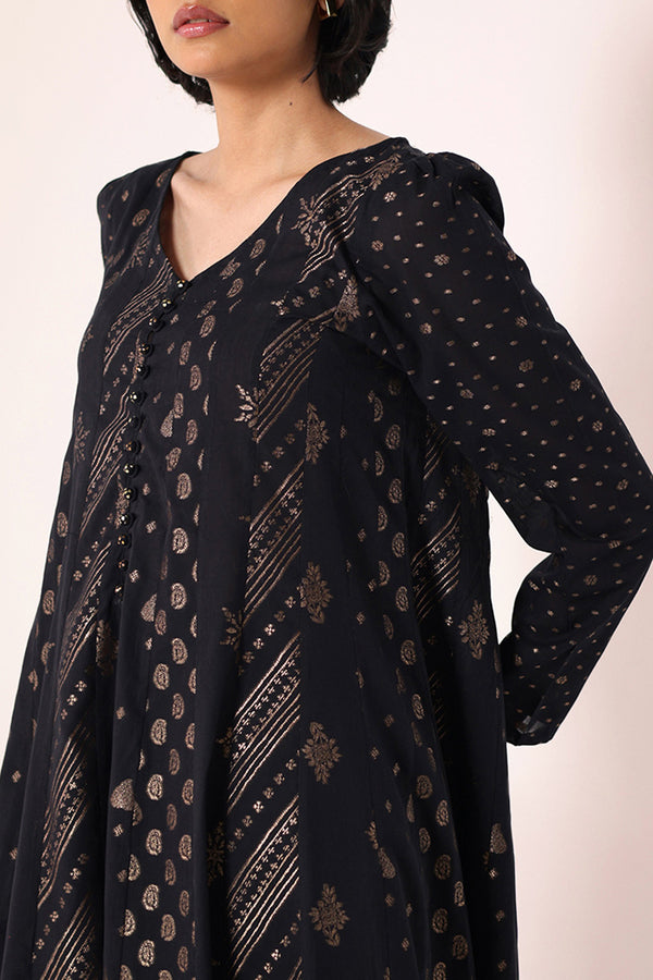 Raat ki Rani Raqs Suit
