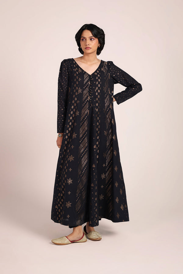 Raat ki Rani Raqs Suit