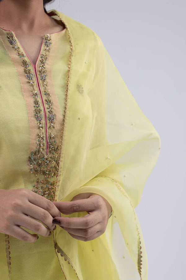Mahrani Naqsh-e-Zar 3 Piece Suit