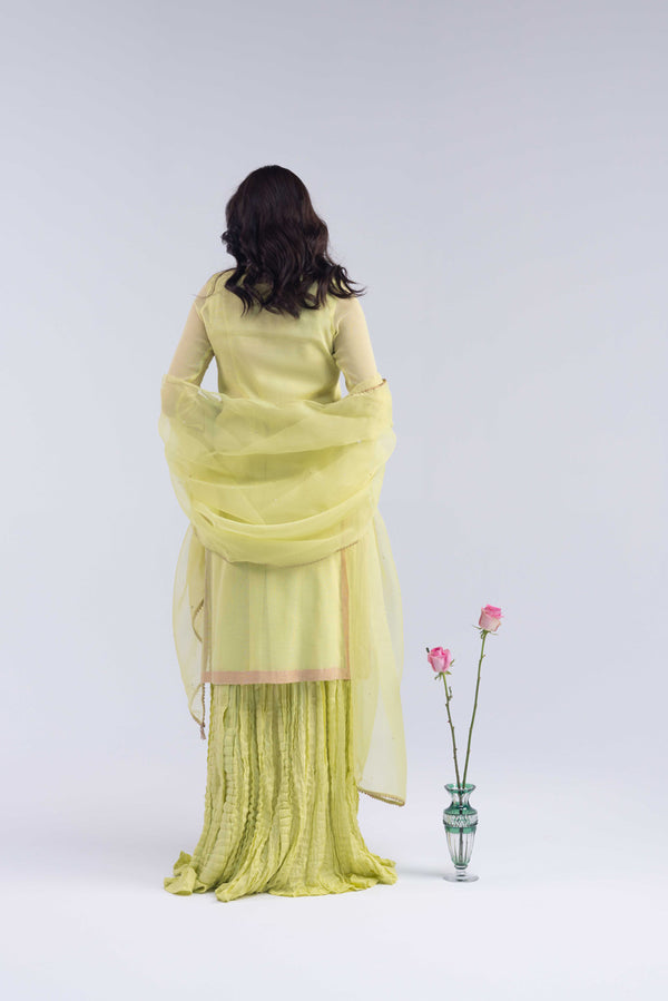 Mahrani Naqsh-e-Zar 3 Piece Suit