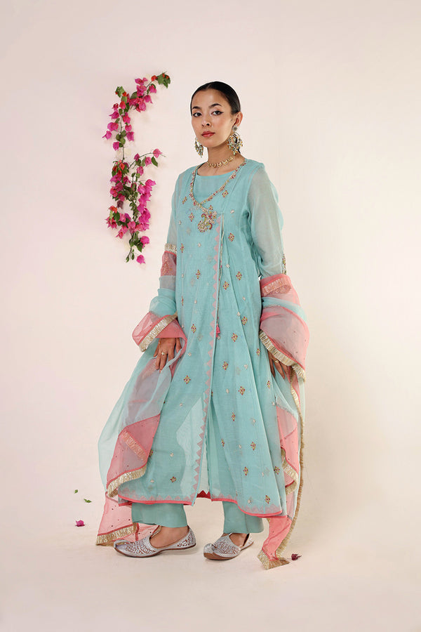 Mahrani Opulent Ensemble