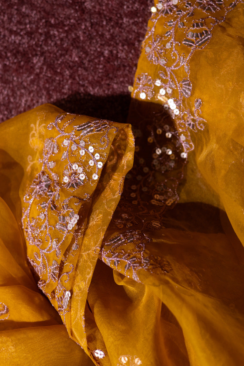 Silver Zari Nur Dupatta