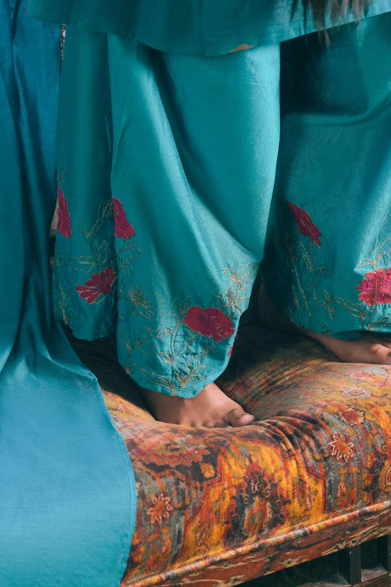 Exuberant Golden Rose Suit