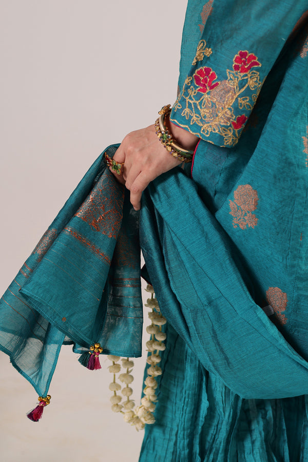 Golden Rose Festive Ensemble