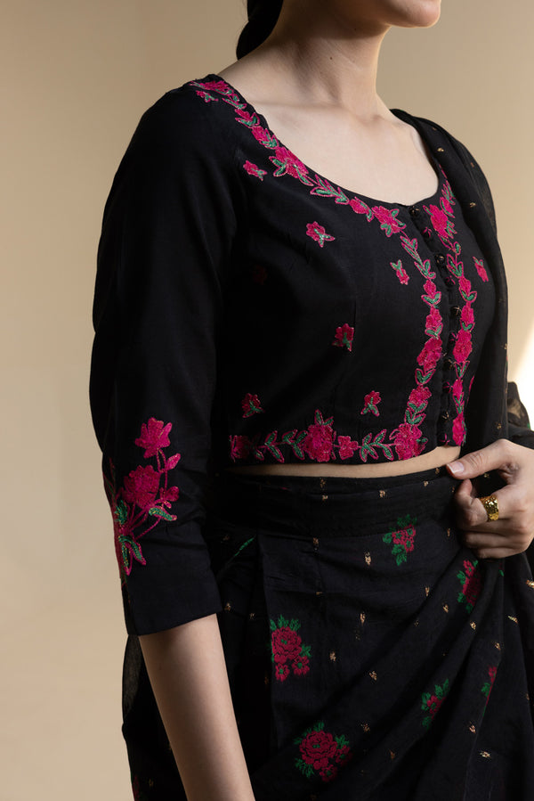 Golden Rose Jacquard Saree