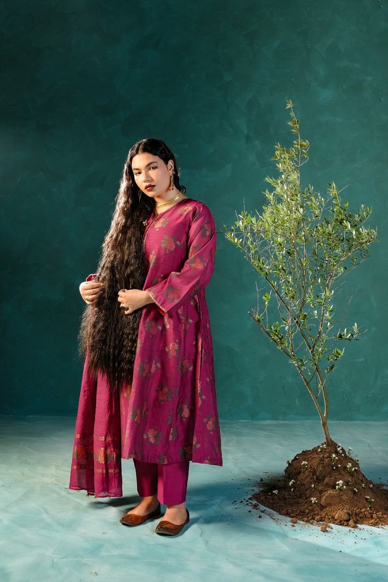 Royal Golden Rose Ensemble