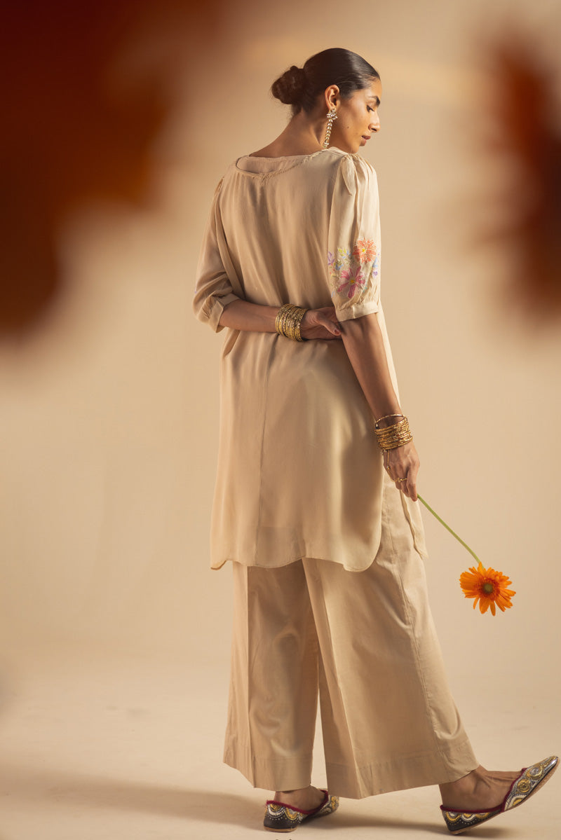 Hand-Crafted Blooms Set