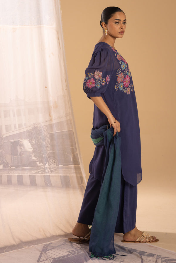 Hand-Crafted Blooms Set