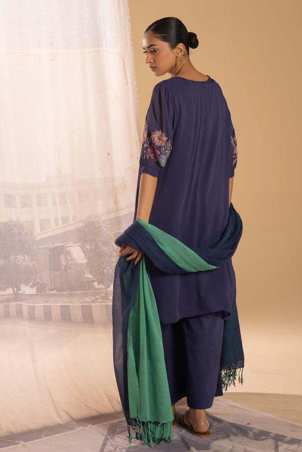 Hand-Crafted Blooms Set