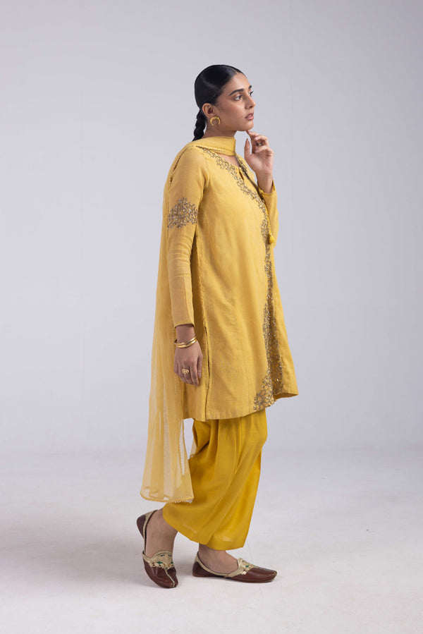 Zahra Hand-Embroidered Ensemble