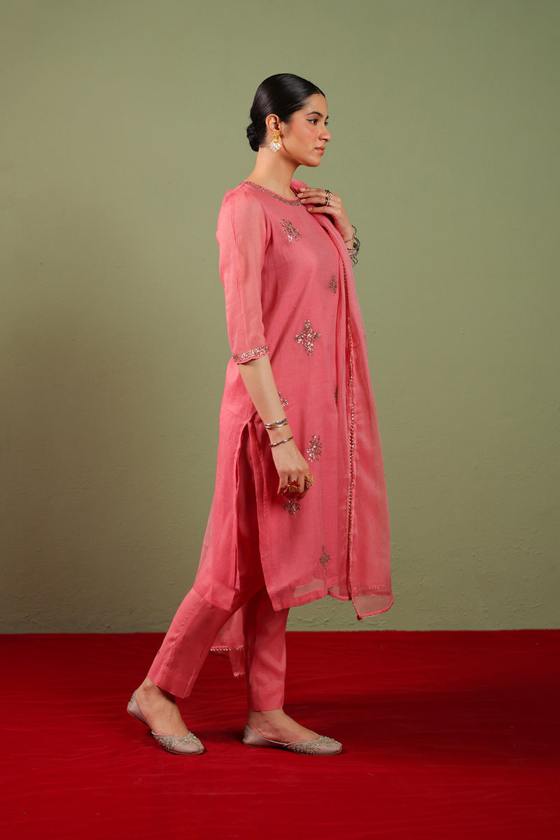 Zahra Gota Gleam Ensemble