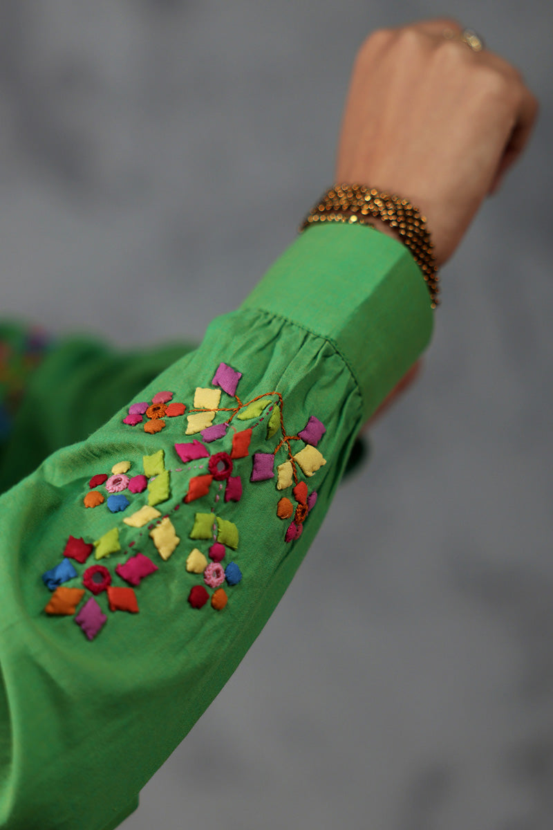 Kutch Bazaar Aina Set