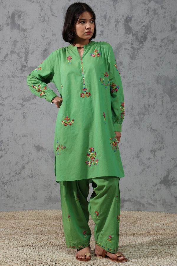 Kutch Bazaar Aina Set