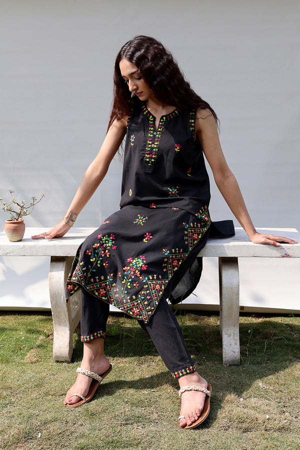 Hand Embroidered Patti Set