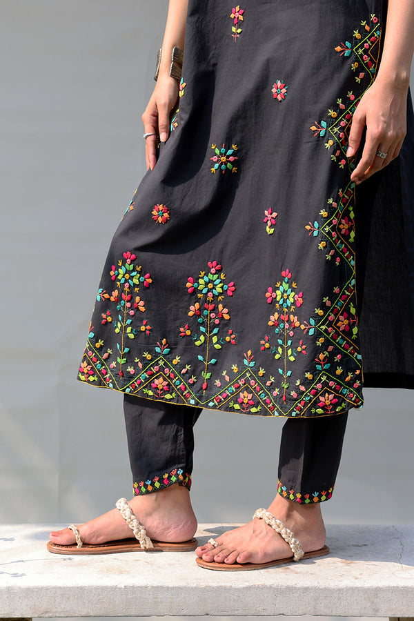 Hand Embroidered Patti Set