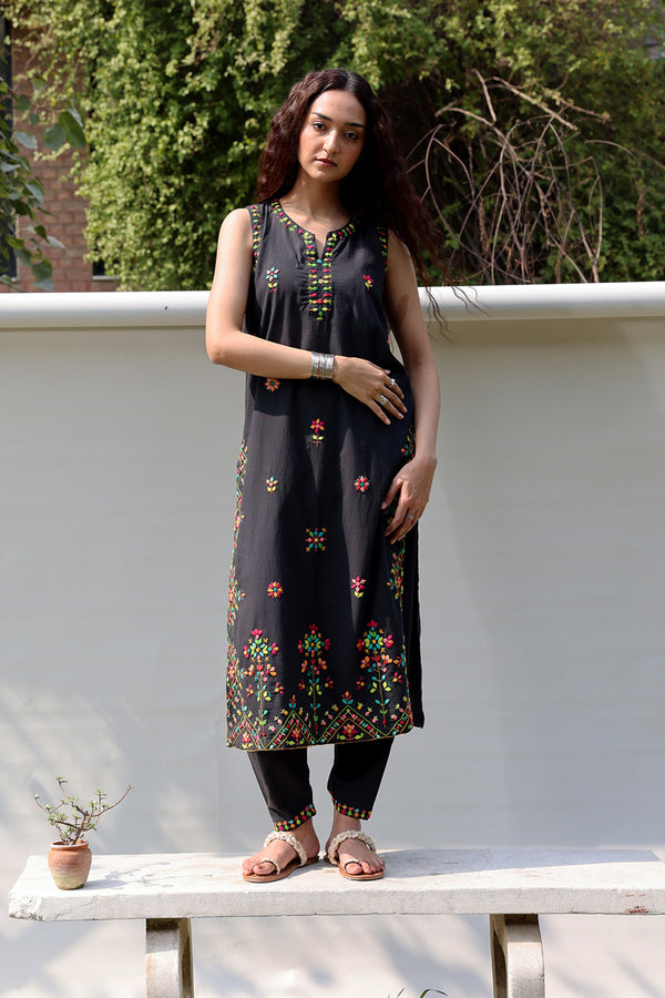 Hand Embroidered Patti Set