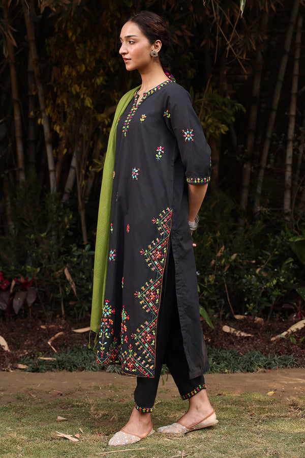 Patti Hand-Crafted Set