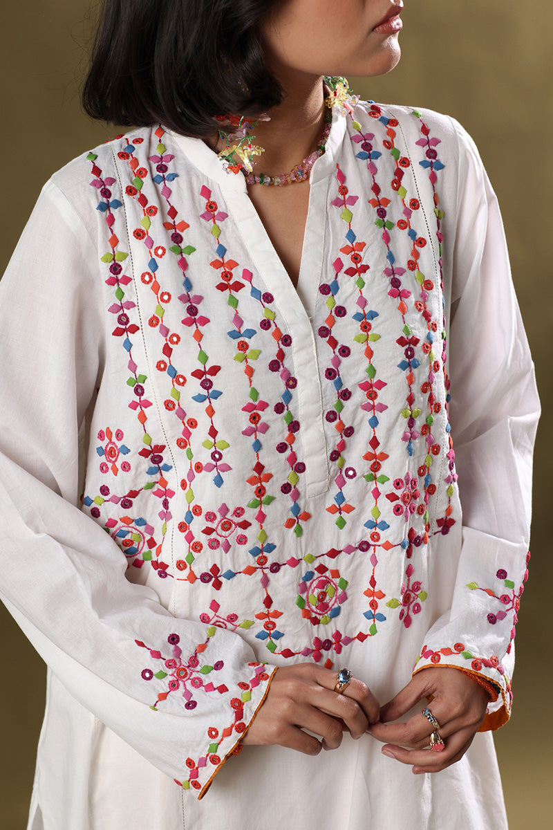 Hand-Crafted Tukri Set