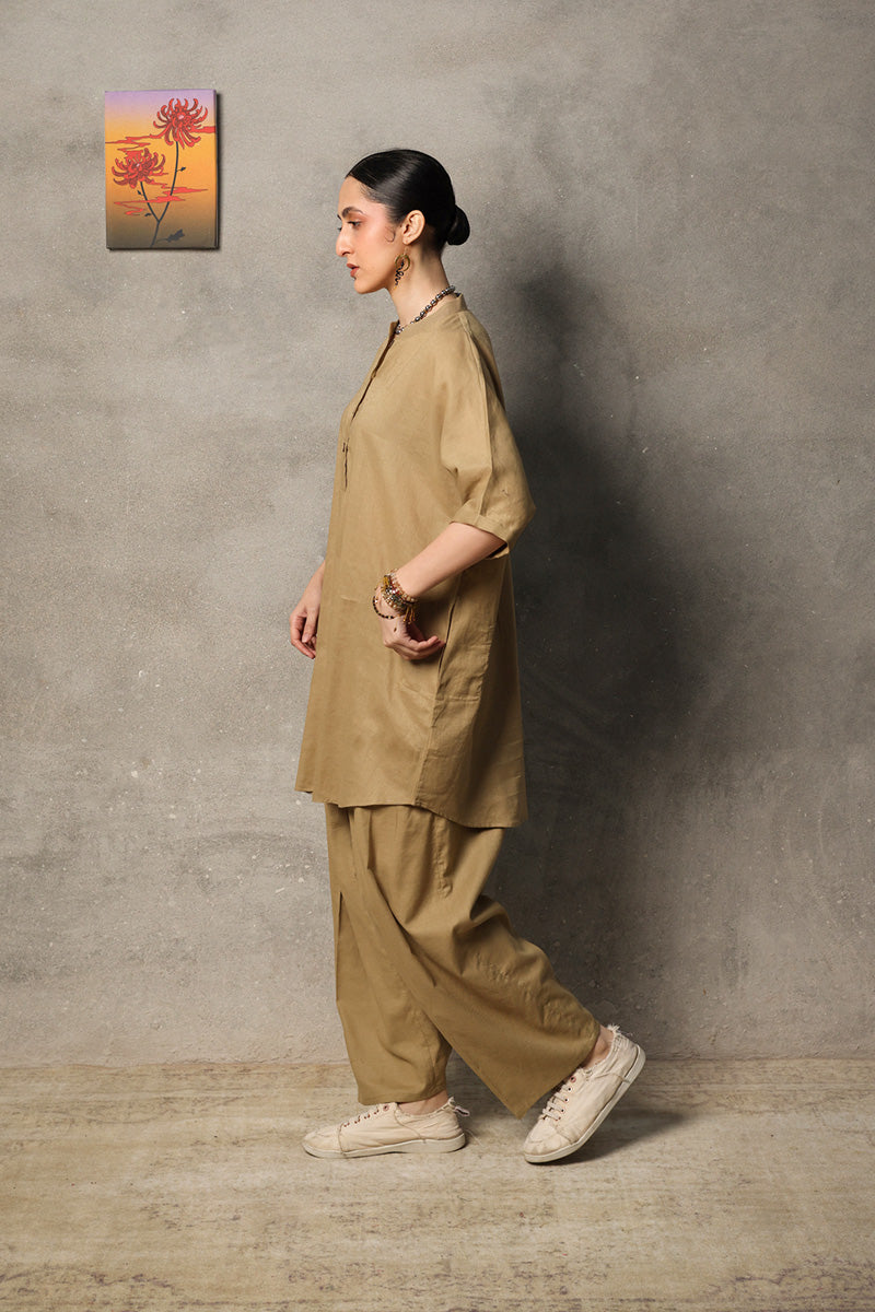 beige