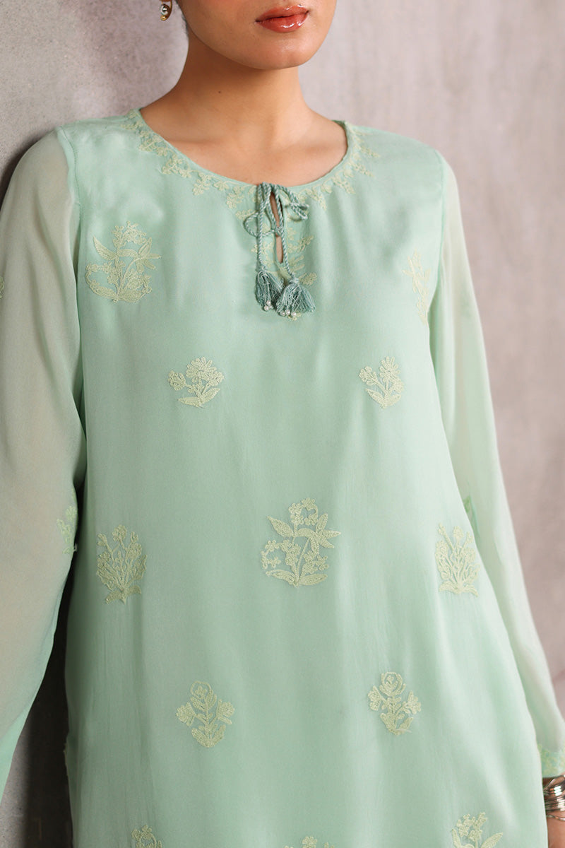 Efflorescence Petaline Ensemble