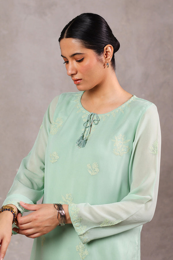 Efflorescence Petaline Ensemble