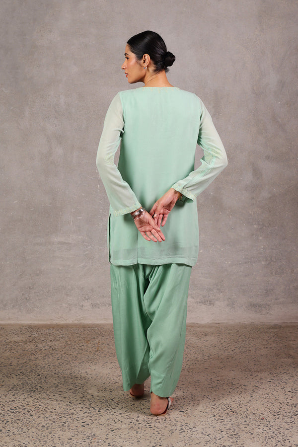 Efflorescence Petaline Ensemble