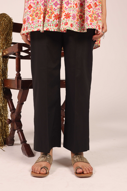 Straight Silhouette Trousers