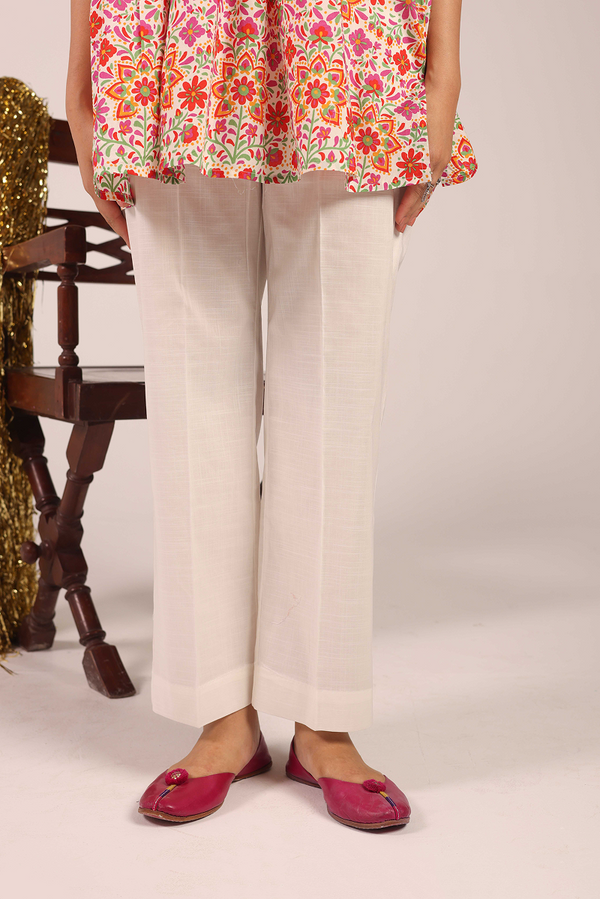 Straight Silhouette Trousers