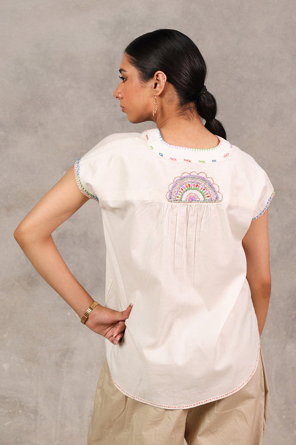 Color Waves Cascade Top