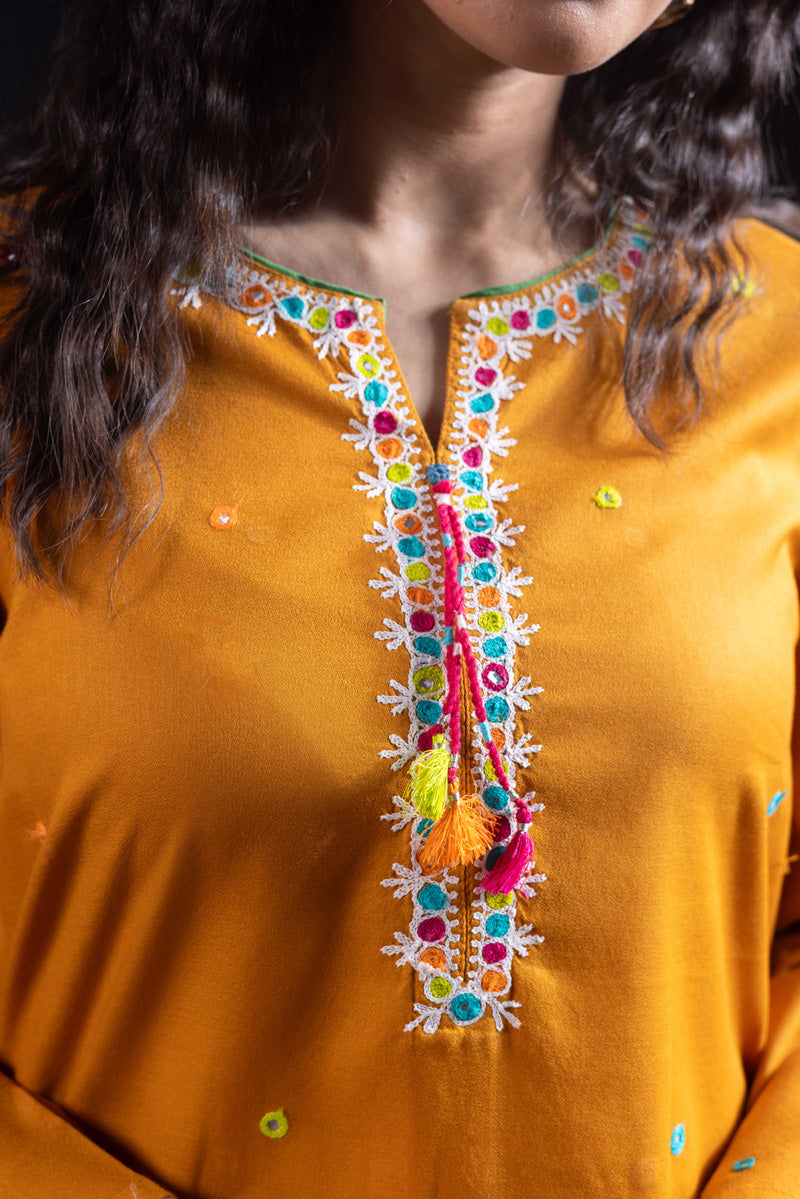Color Waves Tassel Tale Set