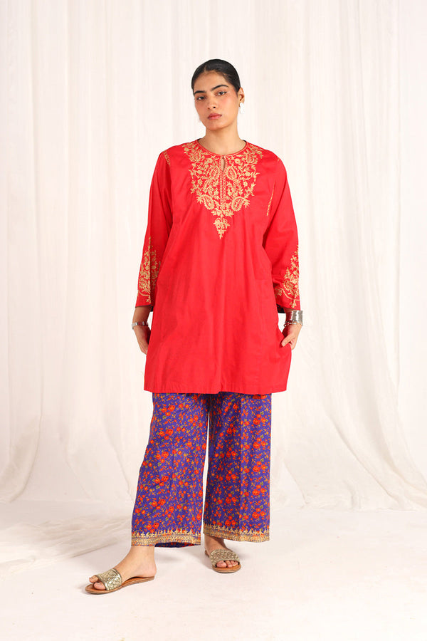 Gilded Glam Gold Thread Ensemble