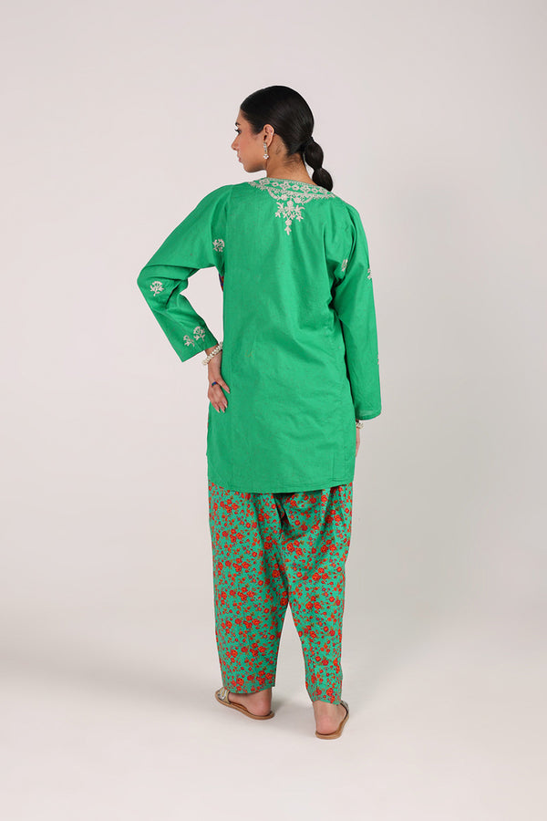 Gilded Glam Luxe Ensemble