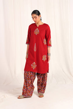 Kachnaar Aari Kahani Ensemble